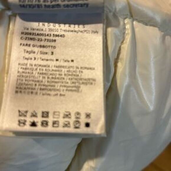 Women's Moncler White faux fur detachable hood down jacket size 3 NWT - Picture 6 of 16